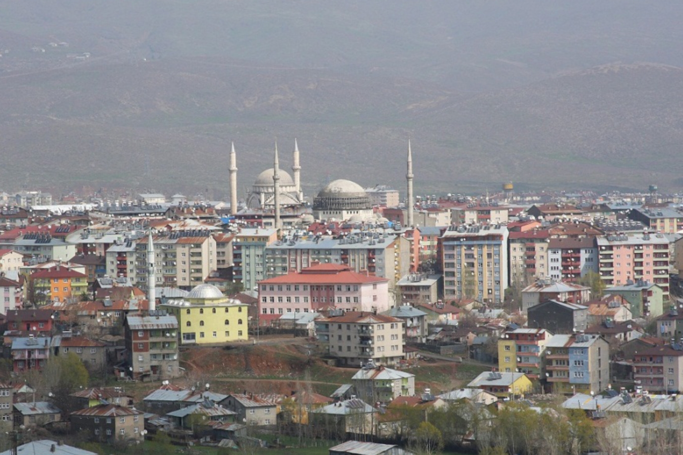 Bir Bingöl’de İstanbul’da var Bir Bingöl’de İstanbul’da var